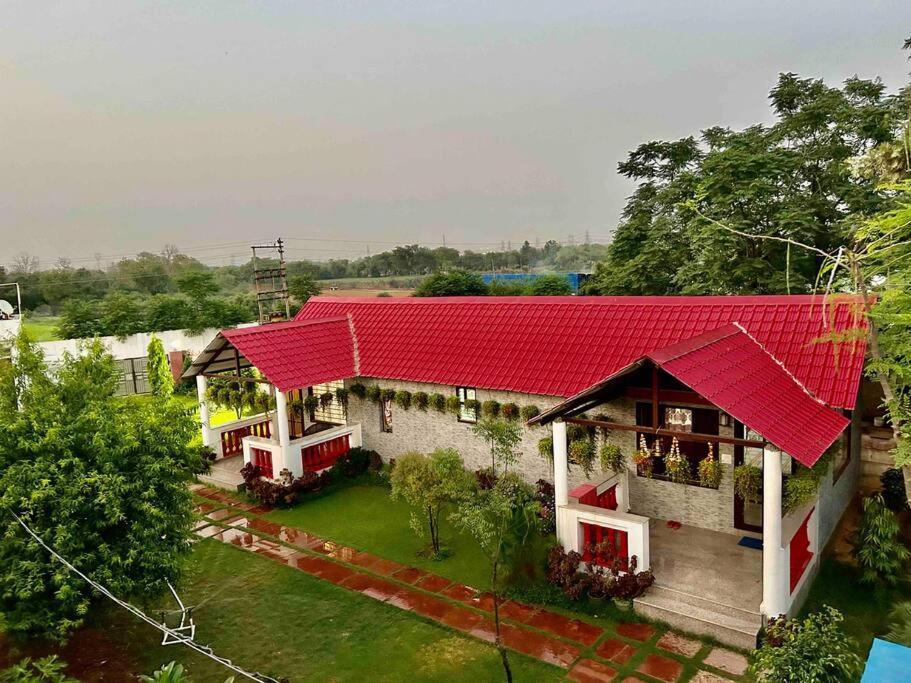 Вилла Achal Farm जंगल में मंगल Гургаон Экстерьер фото